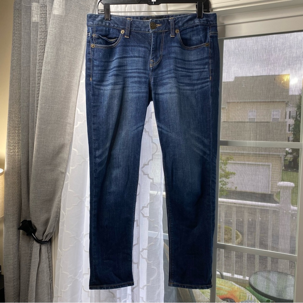 EXPRESS Ankle Boyfriend Low Rise Jeans